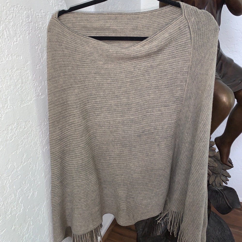 Kelly and Katie Tan Poncho